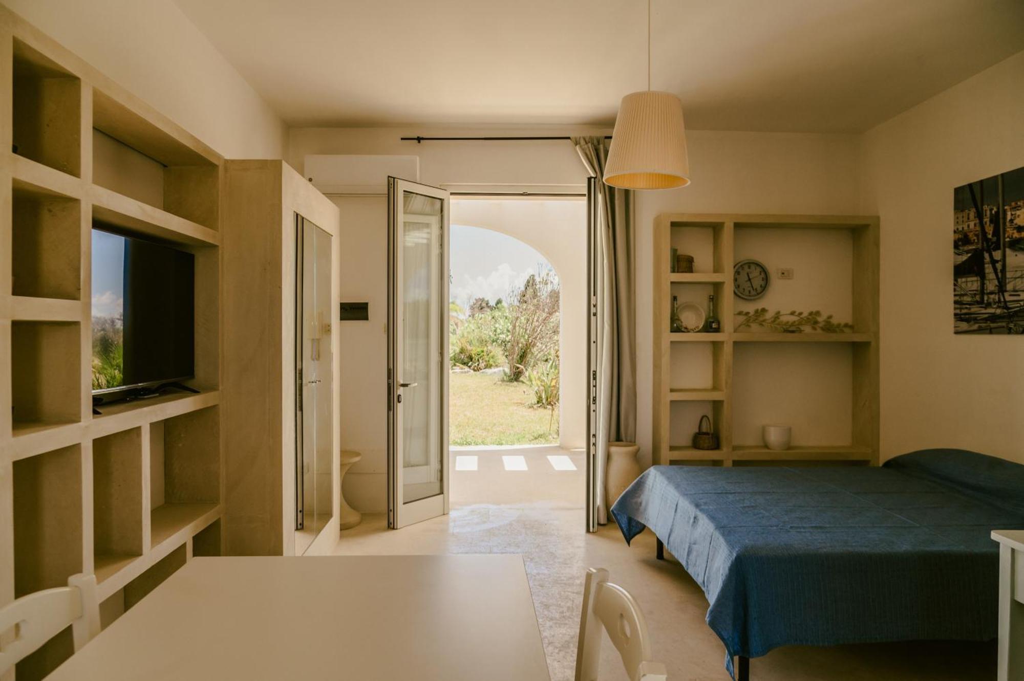 Villa Del Ponente Otranto Alimini Exterior photo